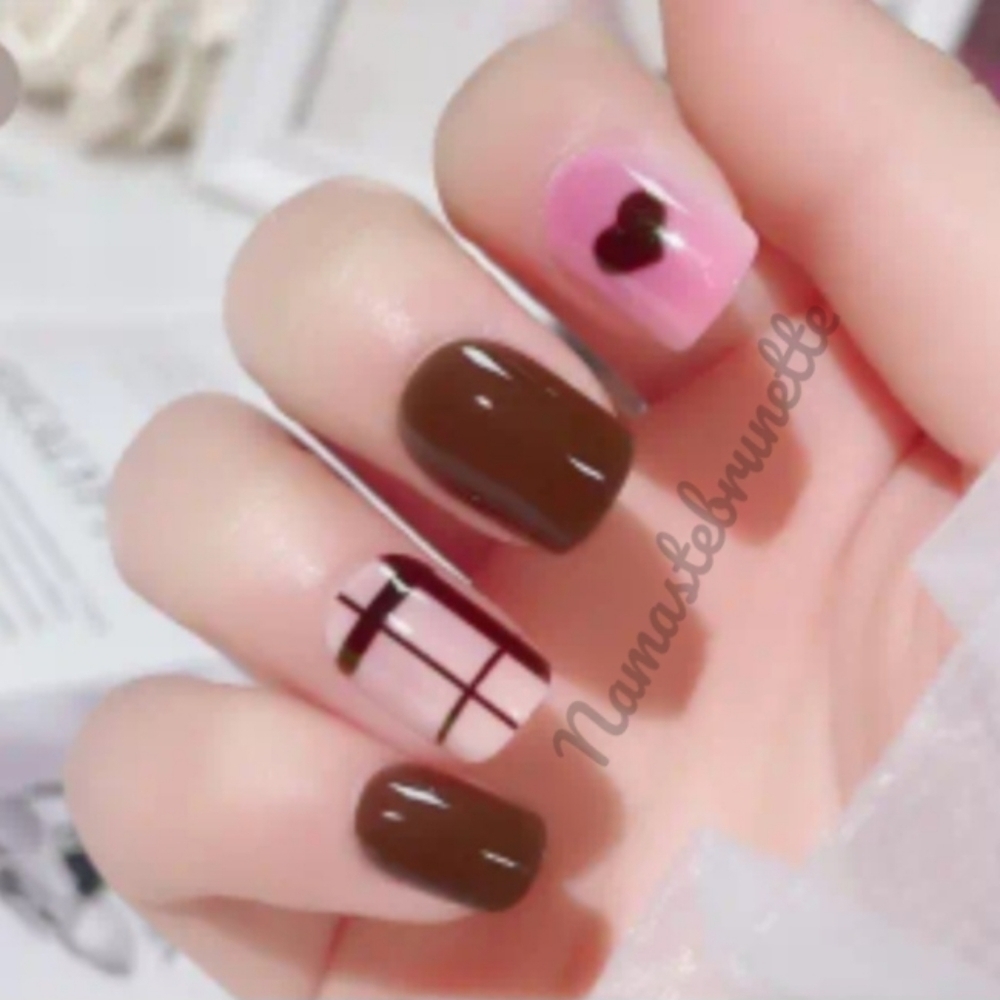 30pcs Brown Pink Plaid Press On Nails